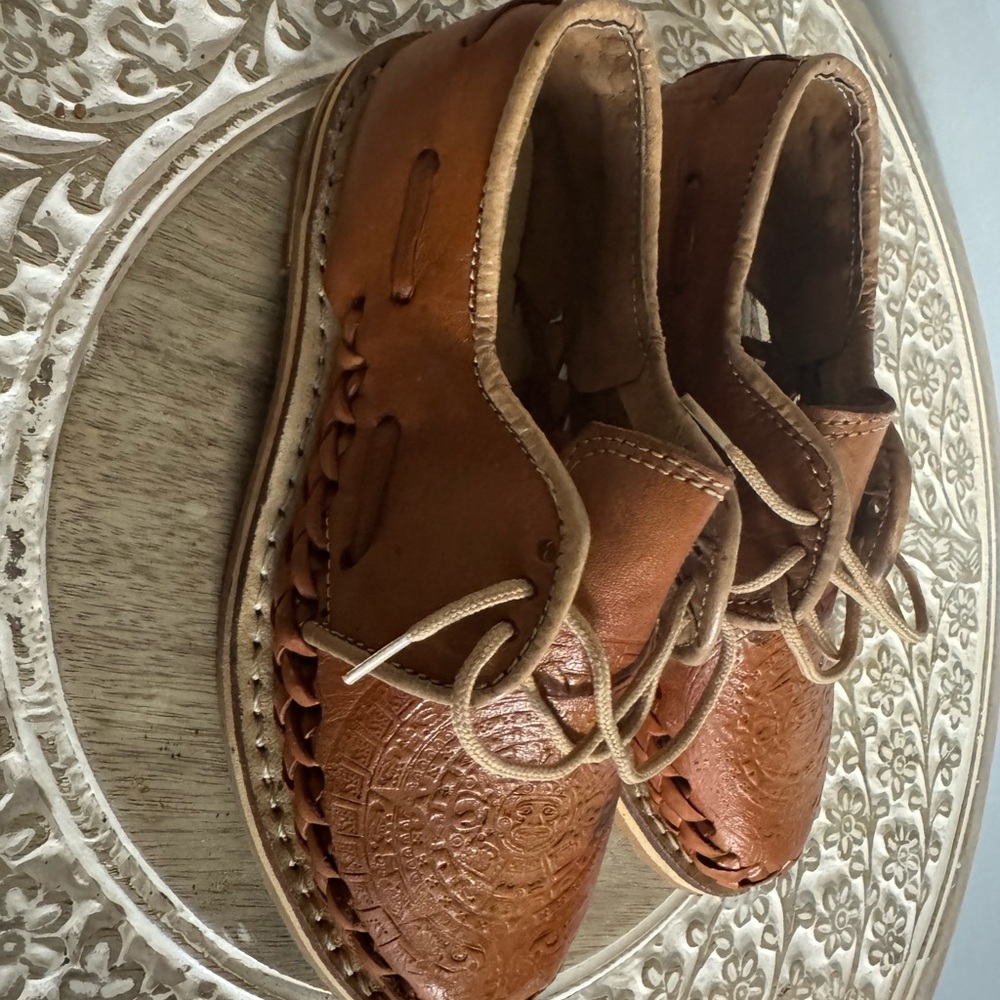 Brown Leather Lace-Up Shoes
